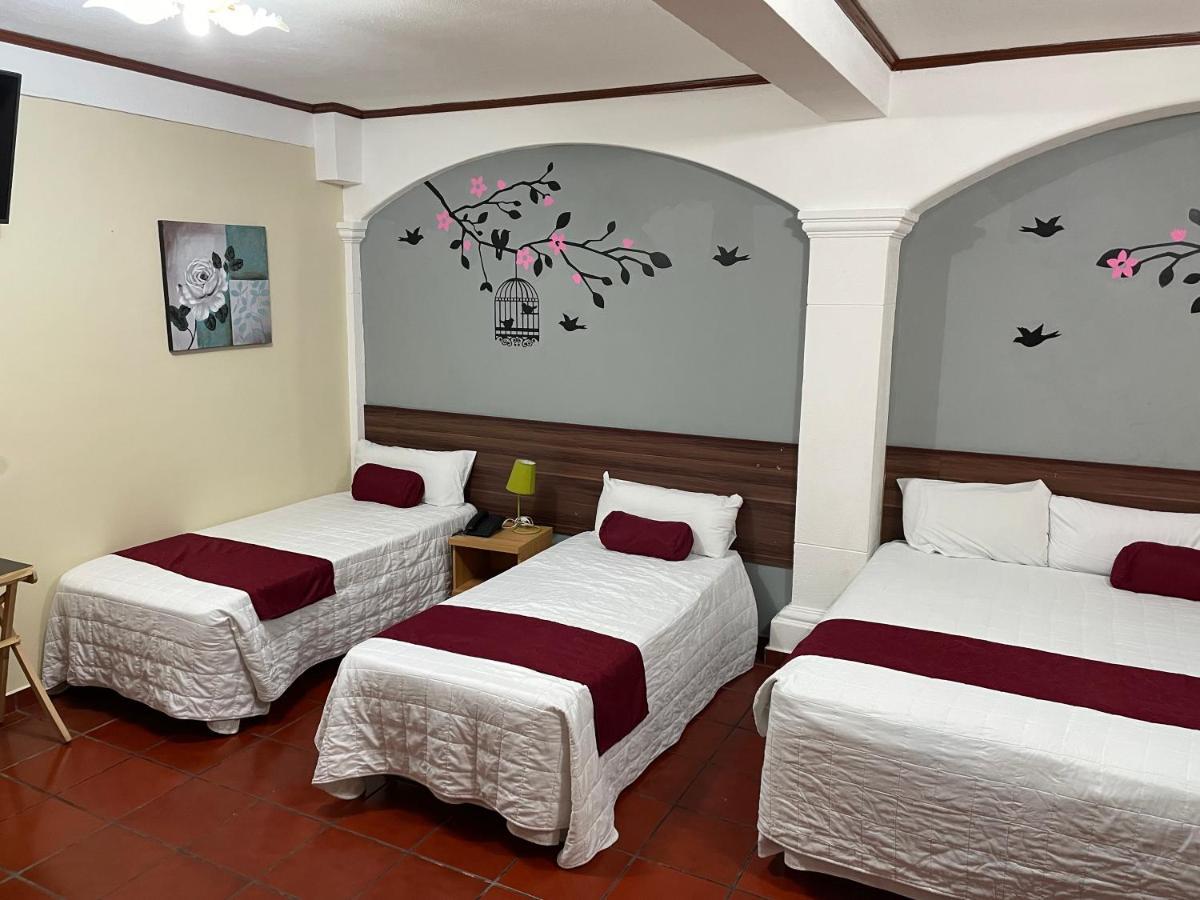 Hotel Fotherhouse San Salvador Exterior photo