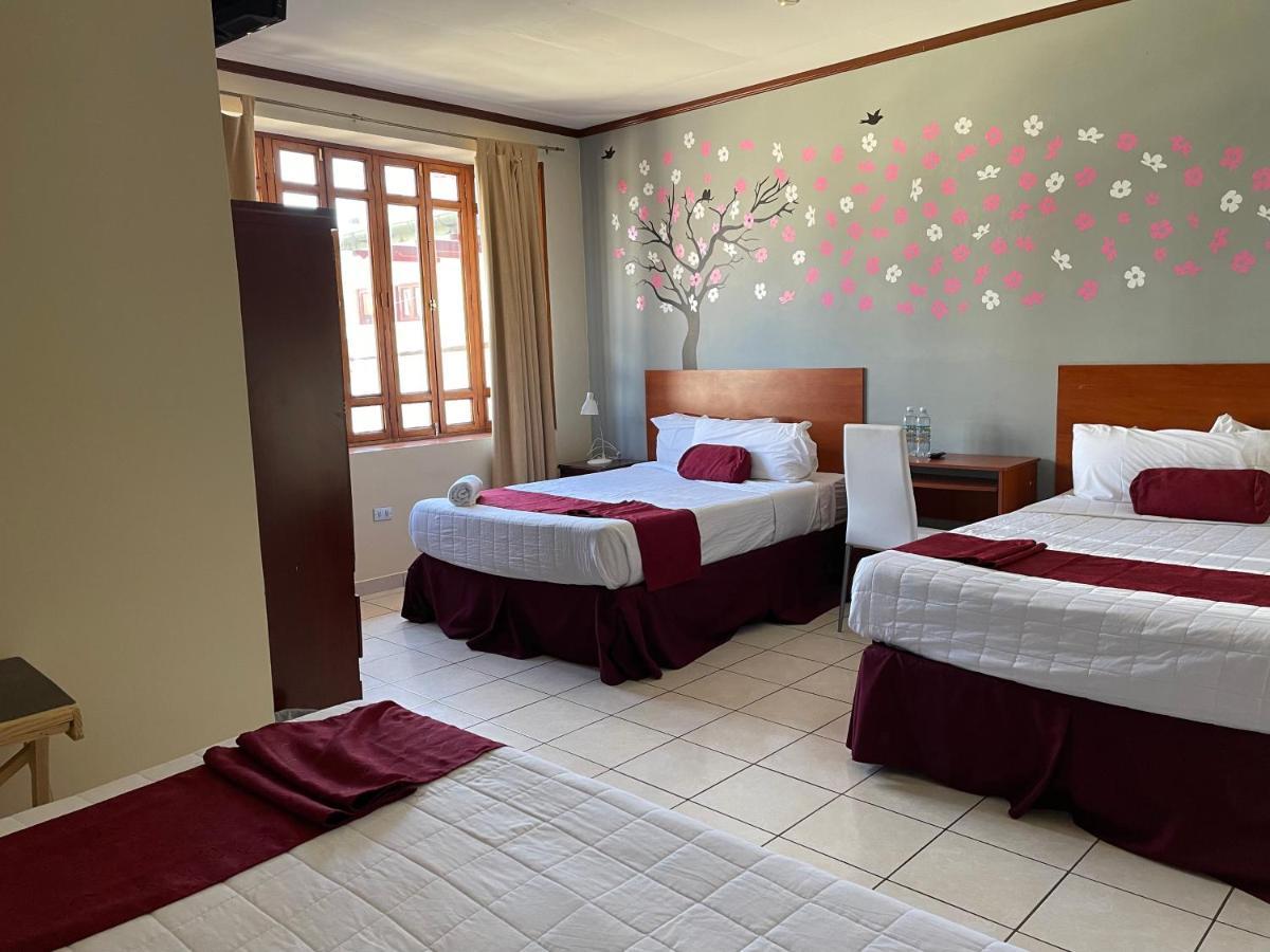 Hotel Fotherhouse San Salvador Exterior photo