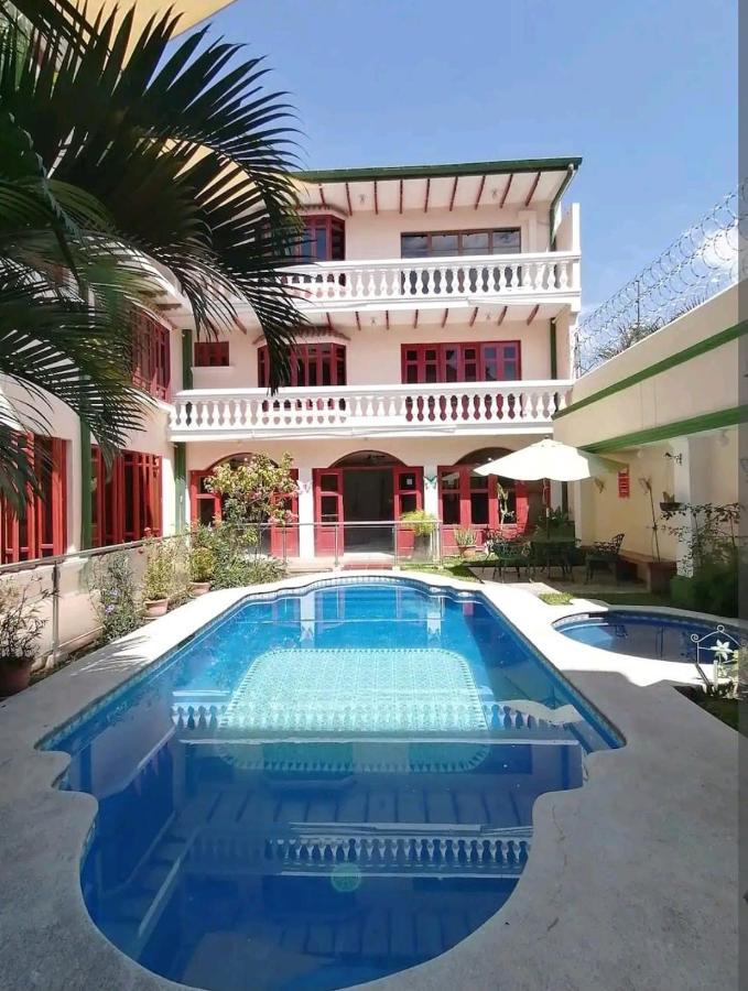Hotel Fotherhouse San Salvador Exterior photo
