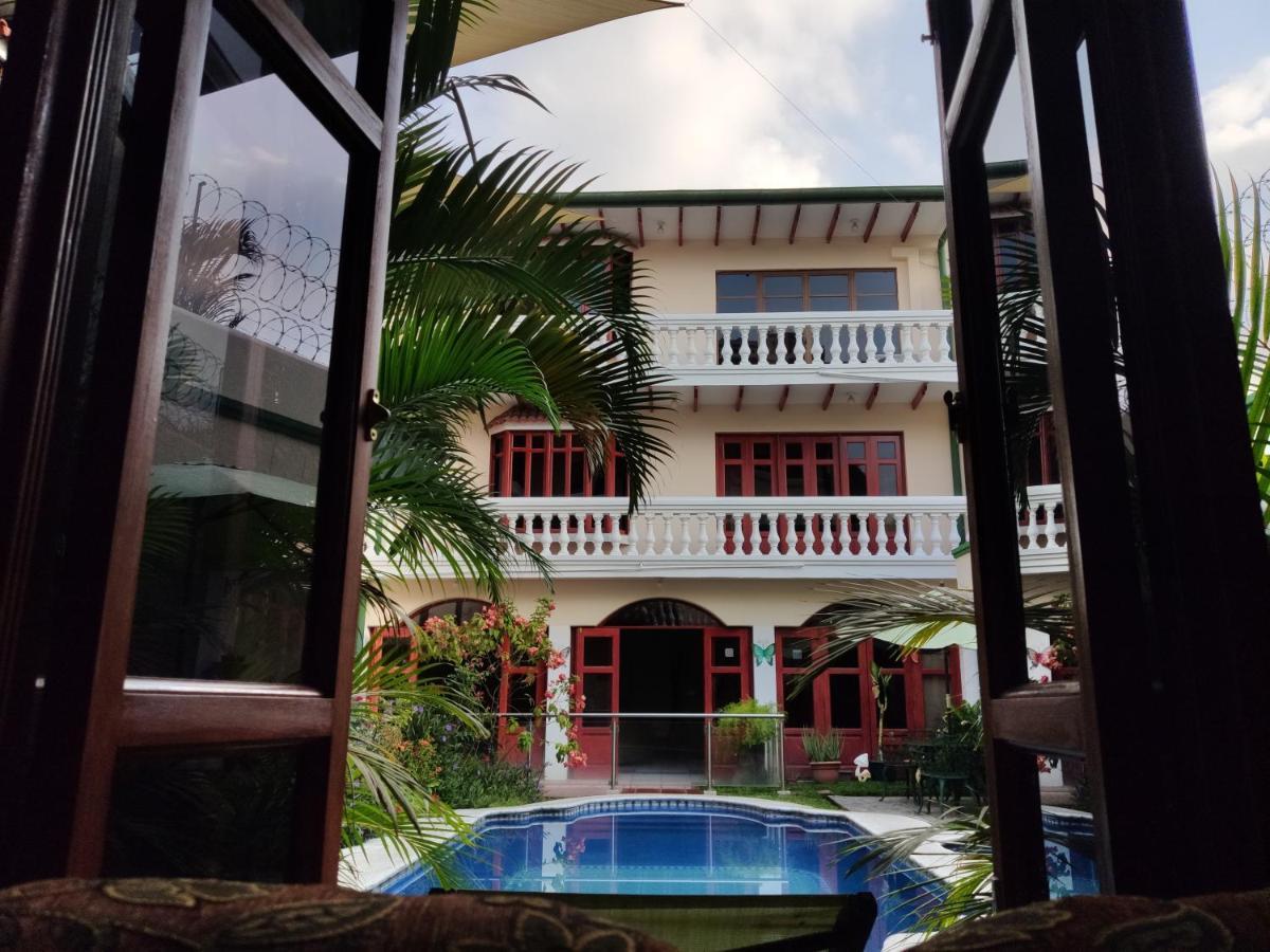 Hotel Fotherhouse San Salvador Exterior photo